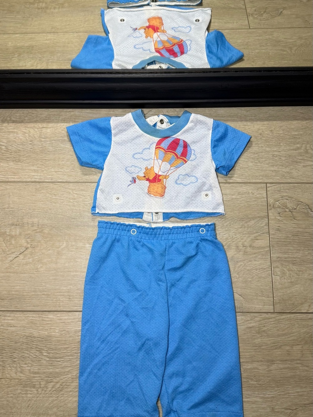 Vintage 1990s Winnie The Pooh In A Hot Air Balloon Toddlers 2 Piece Set